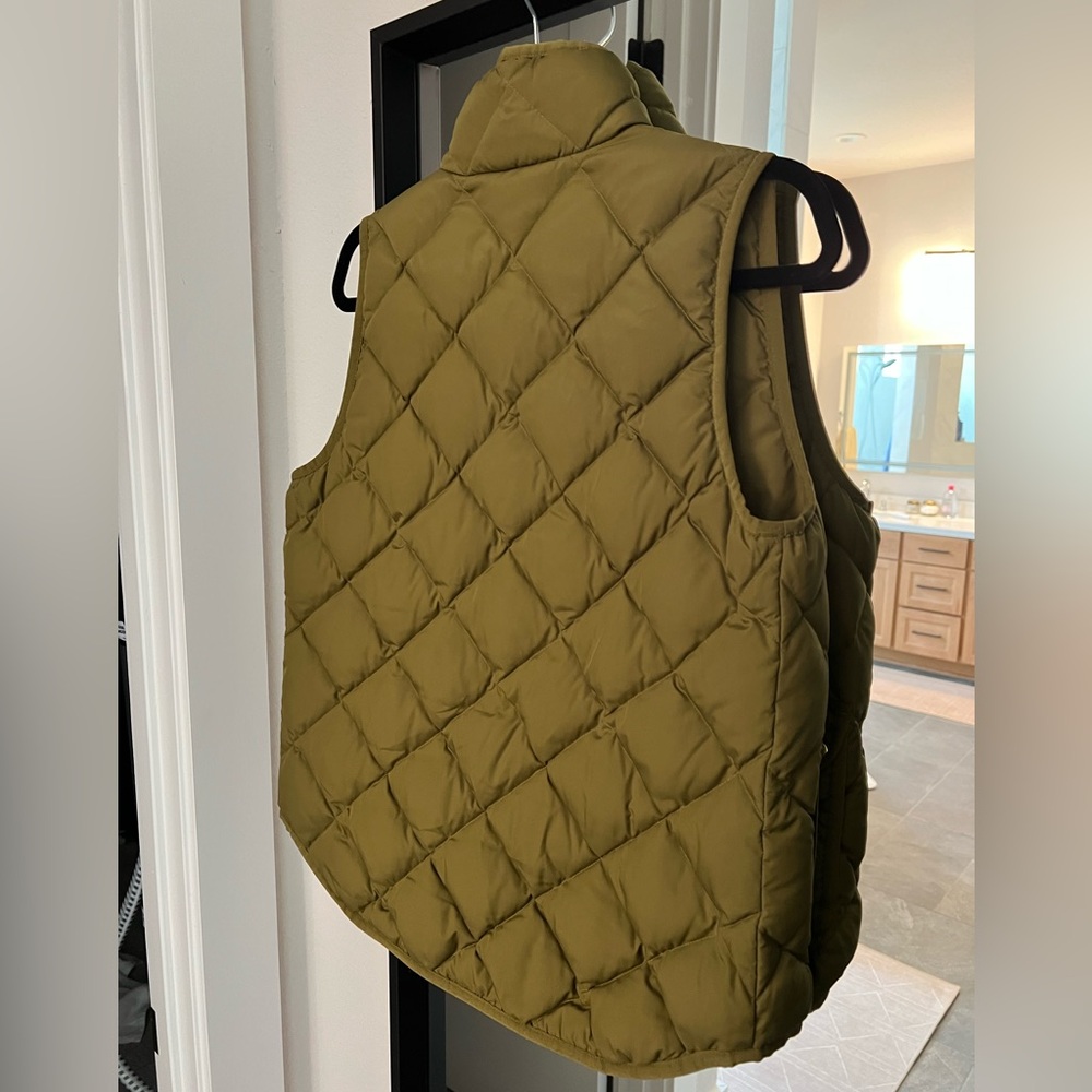 [J Crew] Excursion Vest - Green - Picture 6 of 6